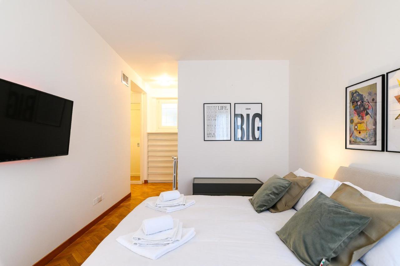 Peaceful Penthouse With Garage By Ndp Rent Appartement Rome Buitenkant foto