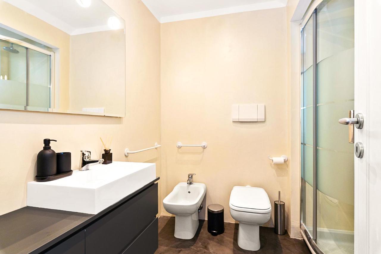 Peaceful Penthouse With Garage By Ndp Rent Appartement Rome Buitenkant foto